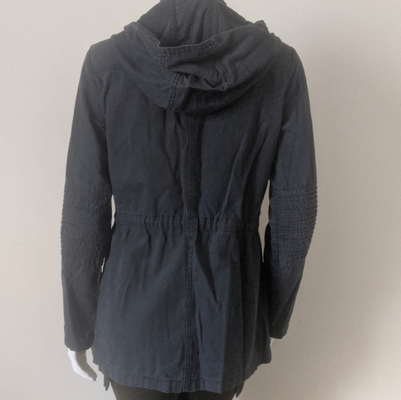 Light Weight Jacket - Picture 8 of 16